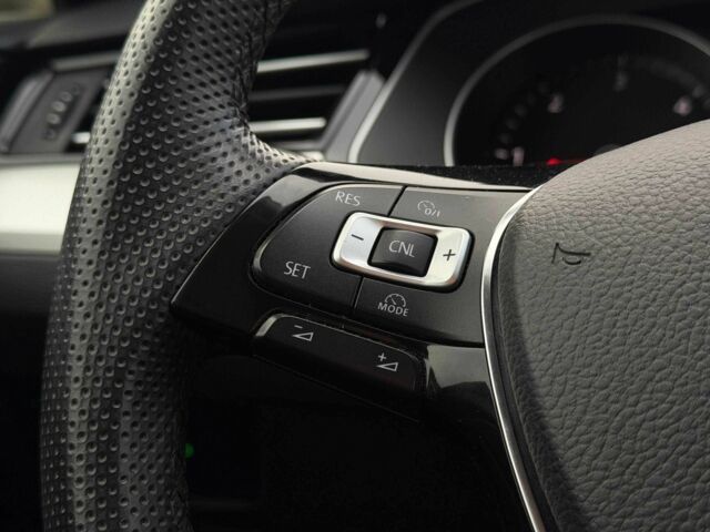 Серый Фольксваген Пассат, объемом двигателя 2 л и пробегом 257 тыс. км за 16900 $, фото 14 на Automoto.ua