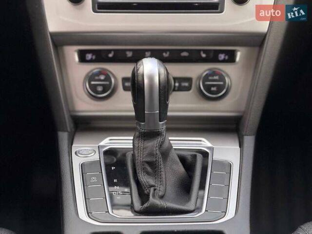 Сірий Фольксваген Пассат, об'ємом двигуна 1.97 л та пробігом 257 тис. км за 16900 $, фото 46 на Automoto.ua