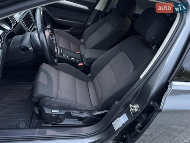 Серый Фольксваген Пассат, объемом двигателя 2 л и пробегом 264 тыс. км за 15850 $, фото 33 на Automoto.ua