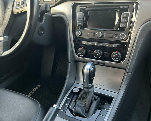 Сірий Фольксваген Пассат, об'ємом двигуна 1.78 л та пробігом 203 тис. км за 10000 $, фото 11 на Automoto.ua