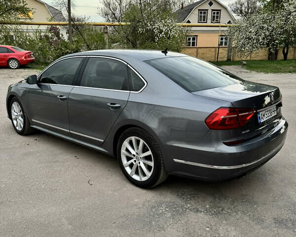 Серый Фольксваген Пассат, объемом двигателя 1.8 л и пробегом 159 тыс. км за 12999 $, фото 4 на Automoto.ua