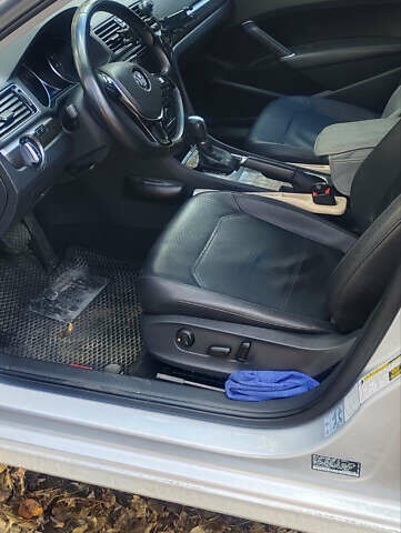 Сірий Фольксваген Пассат, об'ємом двигуна 1.8 л та пробігом 138 тис. км за 15500 $, фото 8 на Automoto.ua