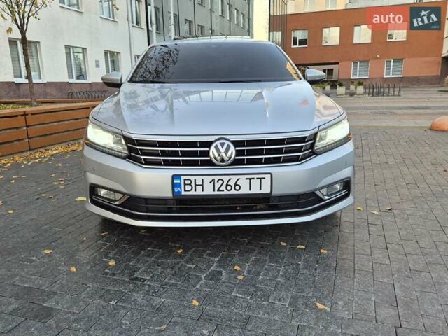 Серый Фольксваген Пассат, объемом двигателя 3.6 л и пробегом 125 тыс. км за 11900 $, фото 9 на Automoto.ua