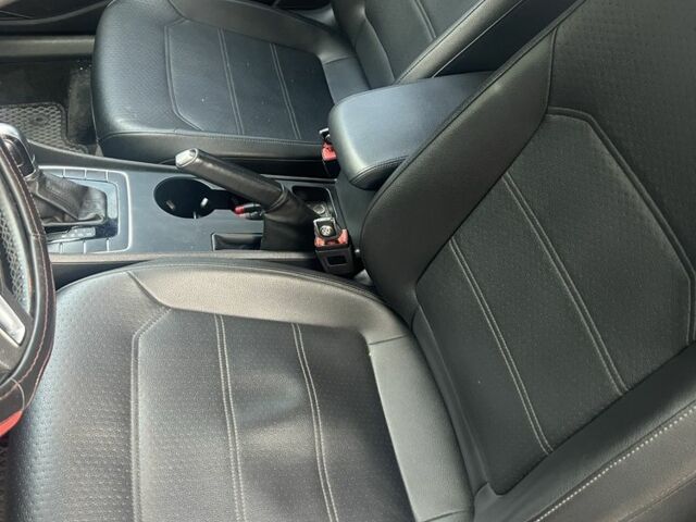 Серый Фольксваген Пассат, объемом двигателя 1.8 л и пробегом 156 тыс. км за 10000 $, фото 1 на Automoto.ua