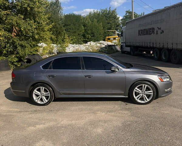 Серый Фольксваген Пассат, объемом двигателя 1.97 л и пробегом 253 тыс. км за 13500 $, фото 2 на Automoto.ua