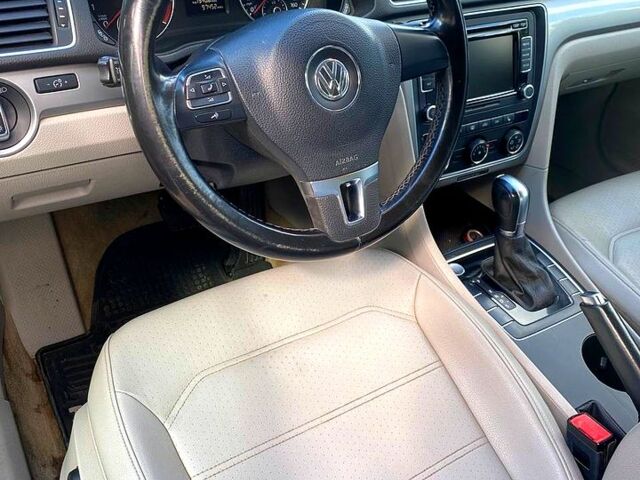 Сірий Фольксваген Пассат, об'ємом двигуна 1.8 л та пробігом 150 тис. км за 9600 $, фото 4 на Automoto.ua