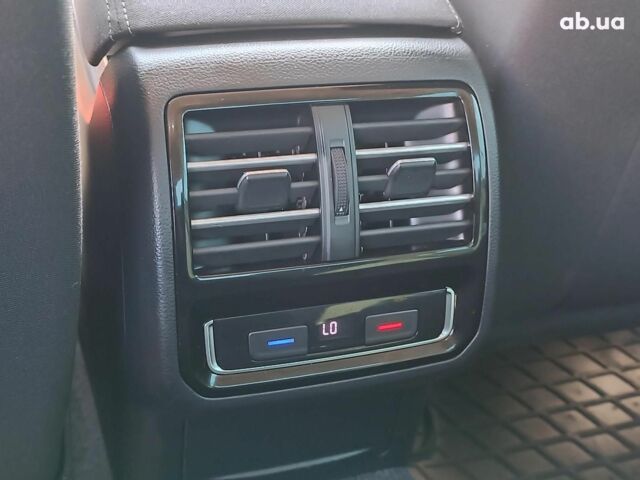 Серый Фольксваген Пассат, объемом двигателя 2.4 л и пробегом 96 тыс. км за 17440 $, фото 13 на Automoto.ua