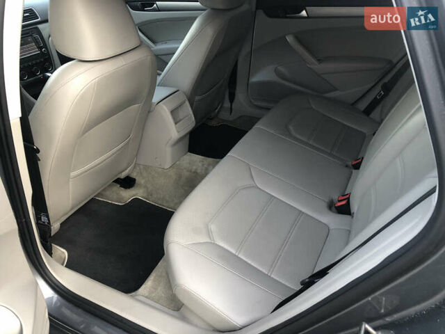 Серый Фольксваген Пассат, объемом двигателя 1.8 л и пробегом 202 тыс. км за 11500 $, фото 9 на Automoto.ua