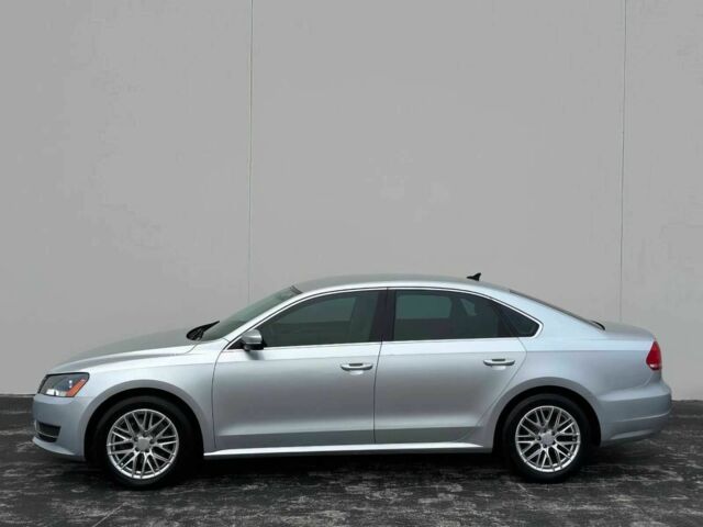 Серый Фольксваген Пассат, объемом двигателя 2 л и пробегом 74 тыс. км за 1800 $, фото 2 на Automoto.ua