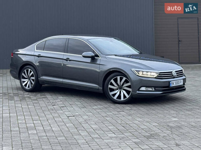 Серый Фольксваген Пассат, объемом двигателя 2 л и пробегом 264 тыс. км за 15850 $, фото 6 на Automoto.ua