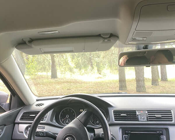 Серый Фольксваген Пассат, объемом двигателя 1.8 л и пробегом 197 тыс. км за 8500 $, фото 6 на Automoto.ua