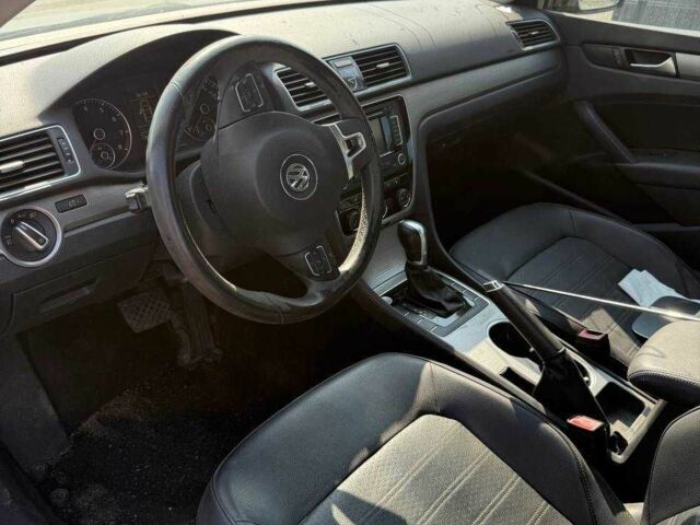 Сірий Фольксваген Пассат, об'ємом двигуна 0 л та пробігом 98 тис. км за 6000 $, фото 3 на Automoto.ua