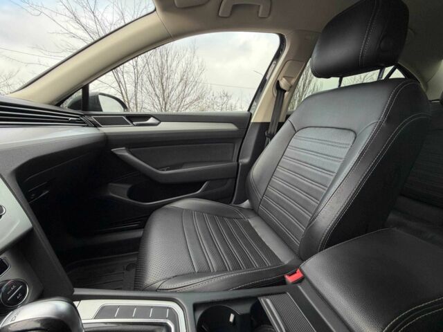 Серый Фольксваген Пассат, объемом двигателя 2 л и пробегом 257 тыс. км за 16900 $, фото 20 на Automoto.ua