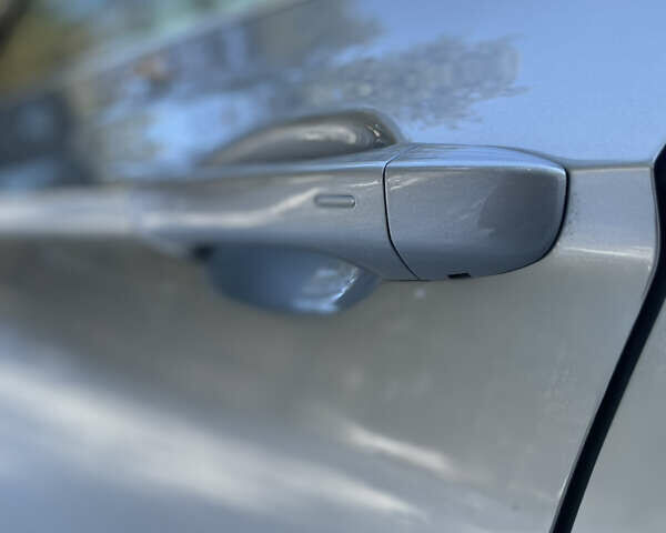 Серый Фольксваген Пассат, объемом двигателя 1.97 л и пробегом 190 тыс. км за 18700 $, фото 31 на Automoto.ua