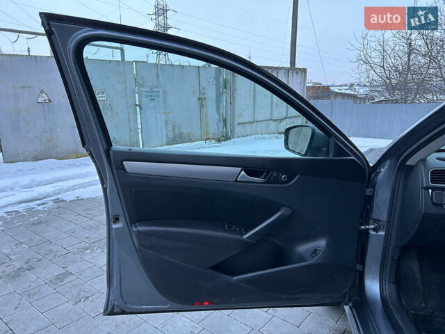 Серый Фольксваген Пассат, объемом двигателя 1.8 л и пробегом 131 тыс. км за 10800 $, фото 13 на Automoto.ua