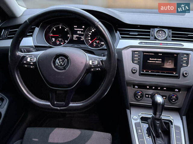 Серый Фольксваген Пассат, объемом двигателя 2 л и пробегом 264 тыс. км за 15850 $, фото 29 на Automoto.ua