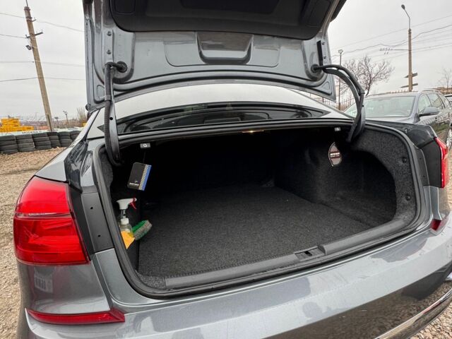 Серый Фольксваген Пассат, объемом двигателя 1.8 л и пробегом 173 тыс. км за 13250 $, фото 17 на Automoto.ua