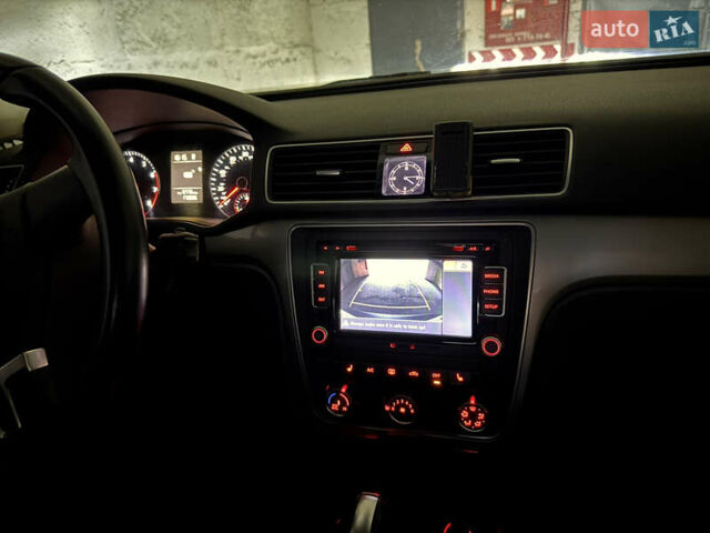 Сірий Фольксваген Пассат, об'ємом двигуна 1.8 л та пробігом 172 тис. км за 11000 $, фото 26 на Automoto.ua