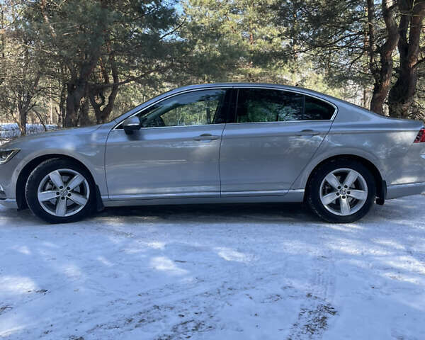 Серый Фольксваген Пассат, объемом двигателя 1.97 л и пробегом 190 тыс. км за 18700 $, фото 1 на Automoto.ua