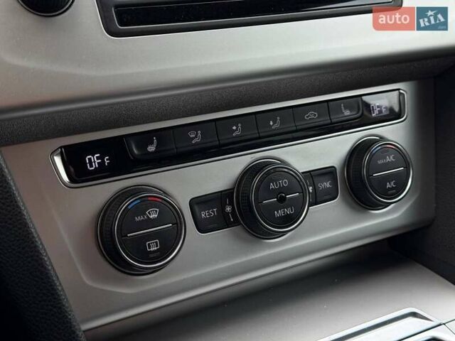 Сірий Фольксваген Пассат, об'ємом двигуна 1.97 л та пробігом 257 тис. км за 16900 $, фото 55 на Automoto.ua