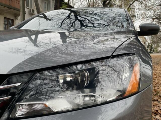 Серый Фольксваген Пассат, объемом двигателя 1.8 л и пробегом 129 тыс. км за 11500 $, фото 4 на Automoto.ua