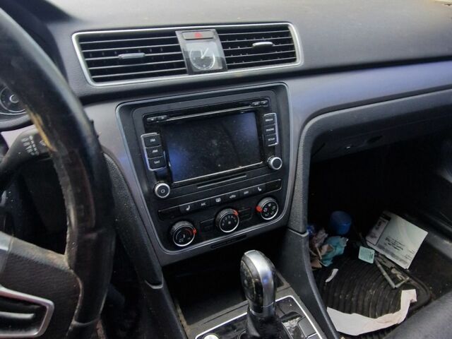 Сірий Фольксваген Пассат, об'ємом двигуна 0 л та пробігом 95 тис. км за 7000 $, фото 4 на Automoto.ua