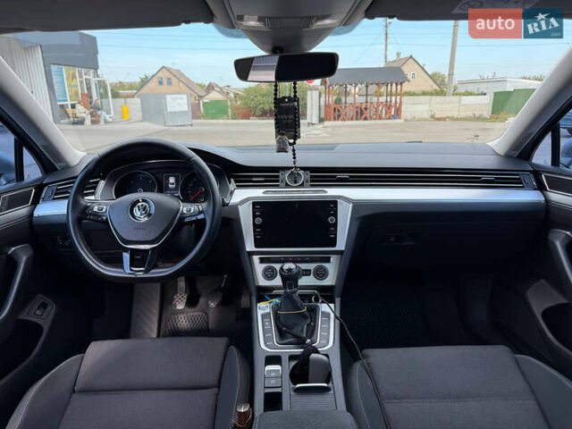 Серый Фольксваген Пассат, объемом двигателя 1.97 л и пробегом 297 тыс. км за 14800 $, фото 7 на Automoto.ua