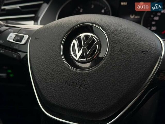 Сірий Фольксваген Пассат, об'ємом двигуна 1.97 л та пробігом 257 тис. км за 16900 $, фото 50 на Automoto.ua