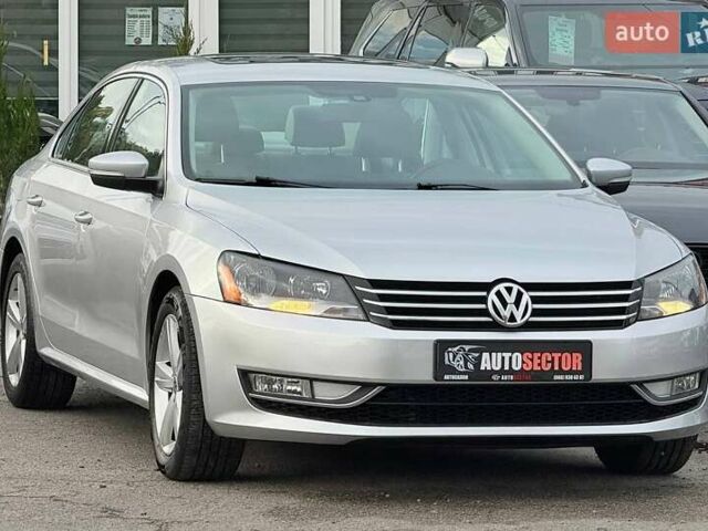 Сірий Фольксваген Пассат, об'ємом двигуна 1.8 л та пробігом 135 тис. км за 12000 $, фото 4 на Automoto.ua