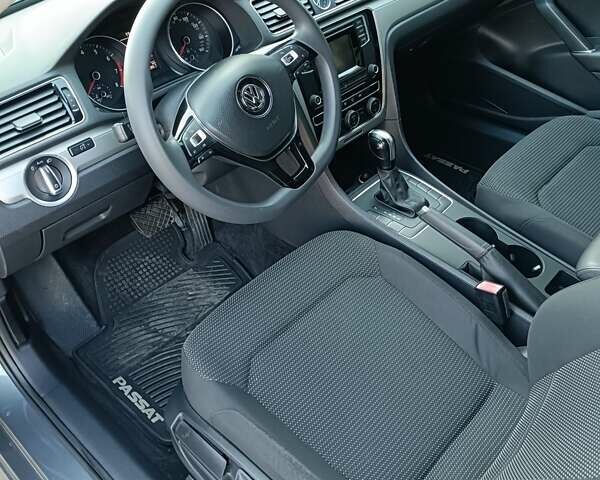 Фольксваген Пассат 2015 в Житомире на Automoto.ua Серый Фольксваген Пассат, объемом двигателя 1.8 л и пробегом 185 тыс. км за 11500 $, фото 28 на Automoto.ua