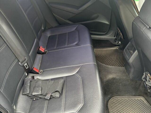 Серый Фольксваген Пассат, объемом двигателя 1.8 л и пробегом 255 тыс. км за 8500 $, фото 9 на Automoto.ua