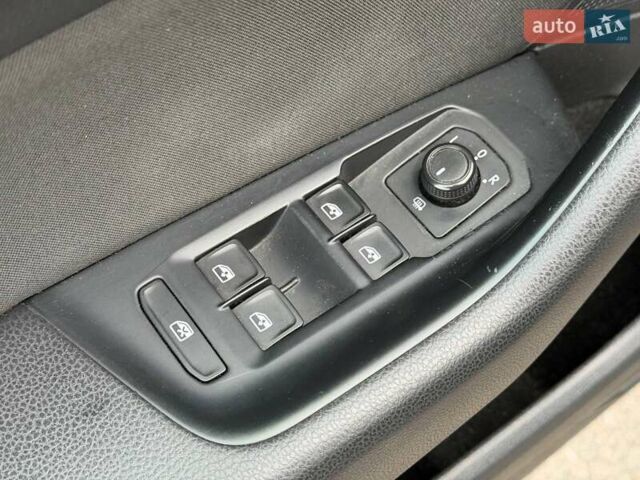 Сірий Фольксваген Пассат, об'ємом двигуна 1.97 л та пробігом 257 тис. км за 16900 $, фото 35 на Automoto.ua