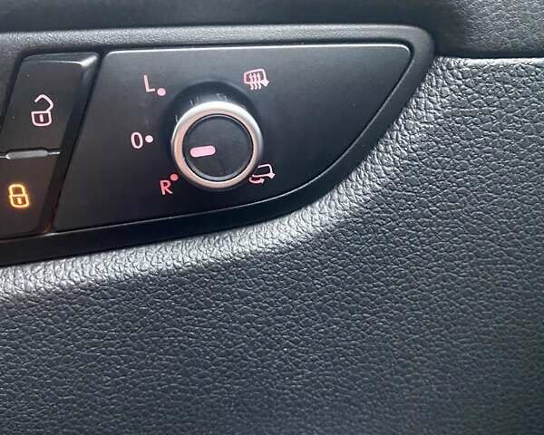 Серый Фольксваген Пассат, объемом двигателя 2 л и пробегом 52 тыс. км за 20000 $, фото 34 на Automoto.ua