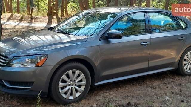 Серый Фольксваген Пассат, объемом двигателя 1.8 л и пробегом 210 тыс. км за 9500 $, фото 3 на Automoto.ua