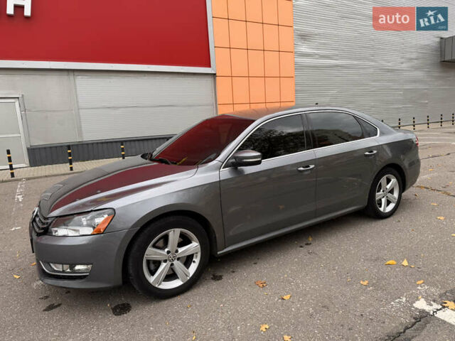 Сірий Фольксваген Пассат, об'ємом двигуна 1.8 л та пробігом 172 тис. км за 11000 $, фото 2 на Automoto.ua