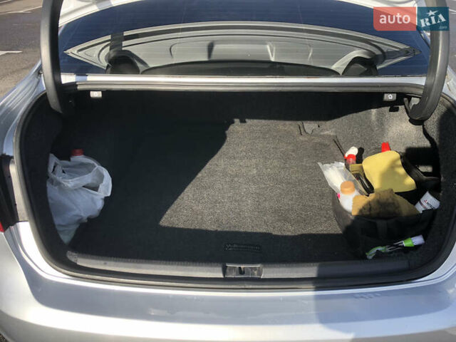 Фольксваген Пассат 2015 в Черкассах на Automoto.ua Серый Фольксваген Пассат, объемом двигателя 1.8 л и пробегом 232 тыс. км за 10700 $, фото 13 на Automoto.ua