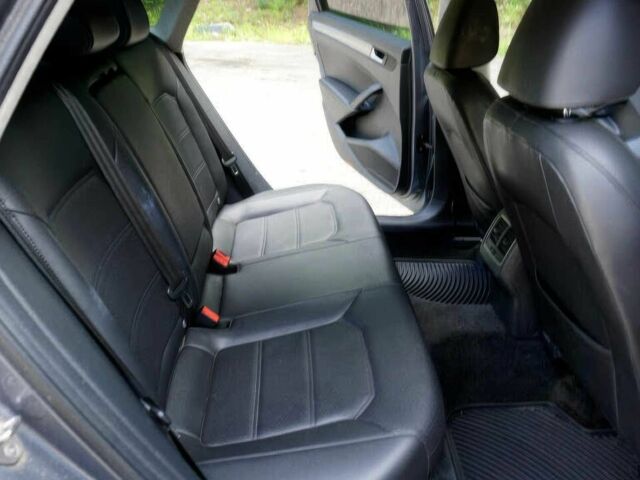 Сірий Фольксваген Пассат, об'ємом двигуна 1.8 л та пробігом 75 тис. км за 7300 $, фото 10 на Automoto.ua