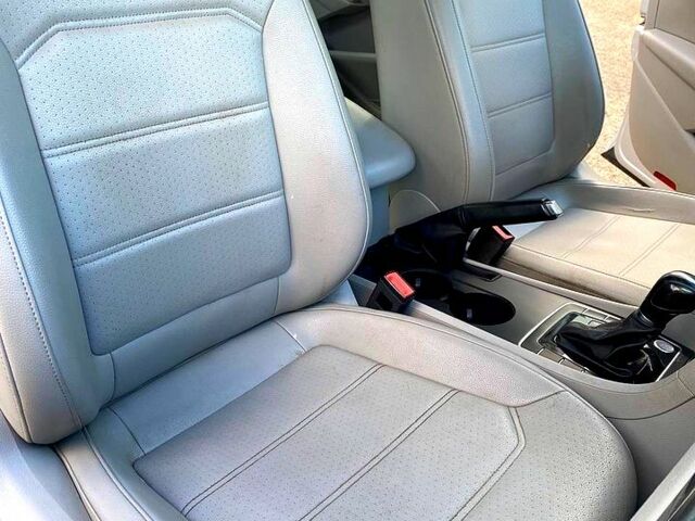 Сірий Фольксваген Пассат, об'ємом двигуна 1.8 л та пробігом 150 тис. км за 9600 $, фото 5 на Automoto.ua