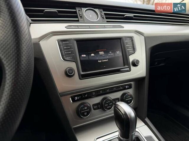 Сірий Фольксваген Пассат, об'ємом двигуна 1.97 л та пробігом 257 тис. км за 16900 $, фото 52 на Automoto.ua