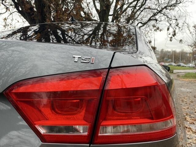 Серый Фольксваген Пассат, объемом двигателя 1.8 л и пробегом 129 тыс. км за 11500 $, фото 10 на Automoto.ua