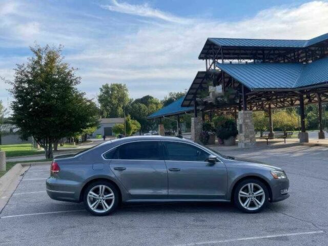 Сірий Фольксваген Пассат, об'ємом двигуна 2 л та пробігом 145 тис. км за 5700 $, фото 3 на Automoto.ua