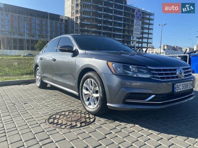 Серый Фольксваген Пассат, объемом двигателя 1.8 л и пробегом 133 тыс. км за 10700 $, фото 7 на Automoto.ua