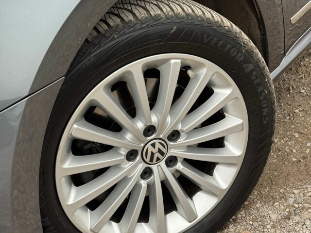 Серый Фольксваген Пассат, объемом двигателя 1.8 л и пробегом 173 тыс. км за 13250 $, фото 2 на Automoto.ua