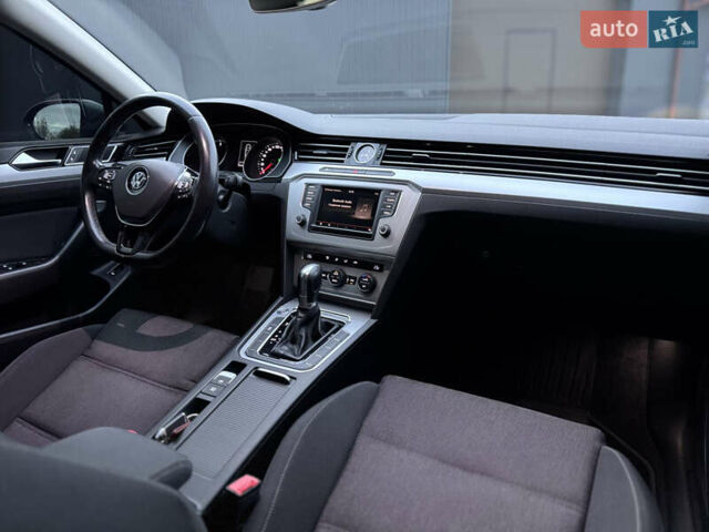 Серый Фольксваген Пассат, объемом двигателя 2 л и пробегом 264 тыс. км за 15850 $, фото 18 на Automoto.ua