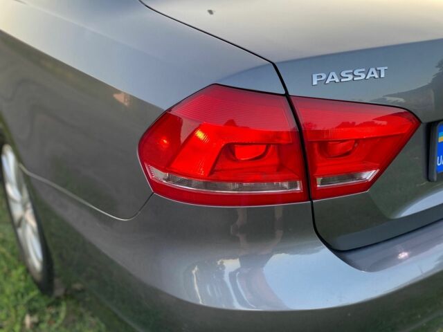 Сірий Фольксваген Пассат, об'ємом двигуна 1.8 л та пробігом 236 тис. км за 9000 $, фото 5 на Automoto.ua