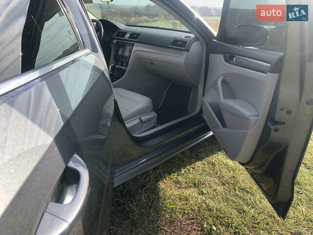 Серый Фольксваген Пассат, объемом двигателя 1.8 л и пробегом 202 тыс. км за 11500 $, фото 27 на Automoto.ua