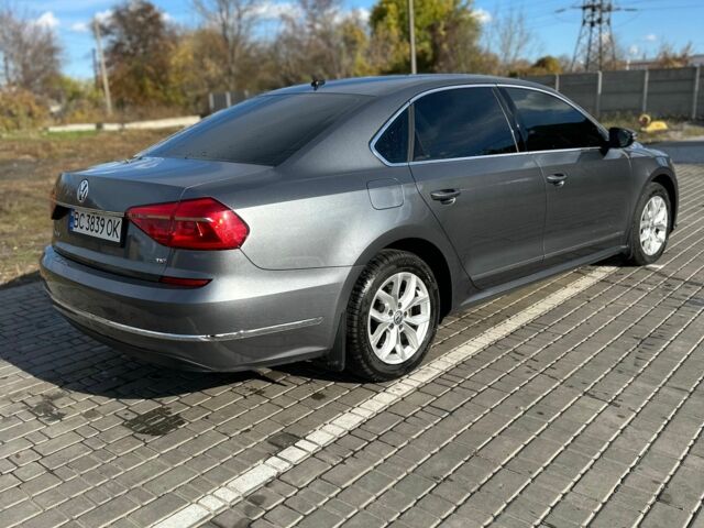 Серый Фольксваген Пассат, объемом двигателя 1.8 л и пробегом 102 тыс. км за 281 $, фото 3 на Automoto.ua