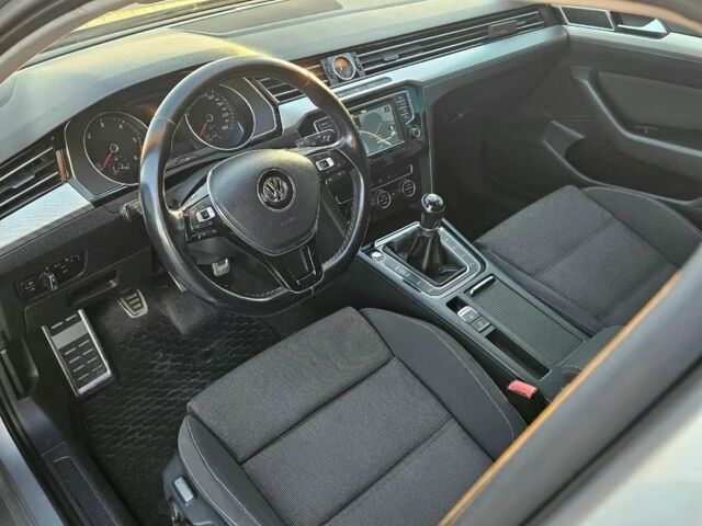 Серый Фольксваген Пассат, объемом двигателя 2 л и пробегом 250 тыс. км за 14650 $, фото 2 на Automoto.ua