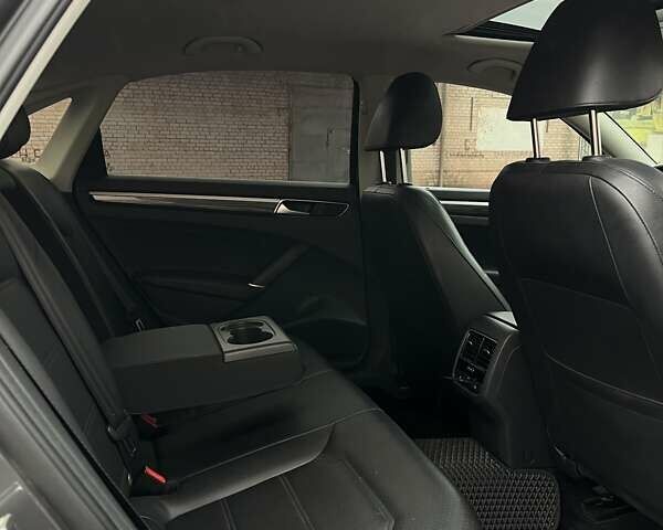 Сірий Фольксваген Пассат, об'ємом двигуна 1.8 л та пробігом 173 тис. км за 13800 $, фото 29 на Automoto.ua