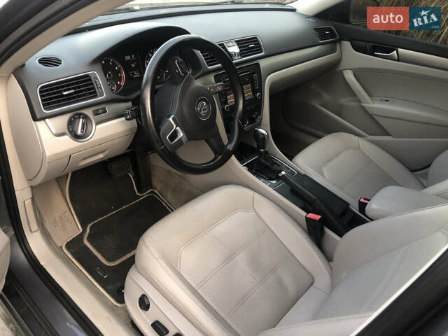 Серый Фольксваген Пассат, объемом двигателя 1.8 л и пробегом 202 тыс. км за 11500 $, фото 7 на Automoto.ua